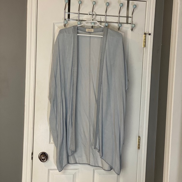 Azure Skies flowy cape/cardigan - Picture 1 of 2